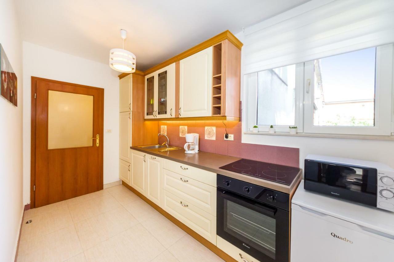 Apartman Lara Appartement Zadar Buitenkant foto